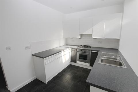 2 bedroom terraced house to rent - Leigh Road, Leigh On Sea, Essex