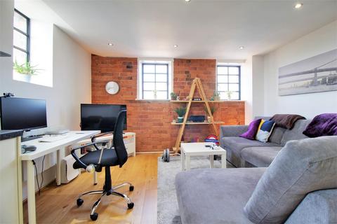 1 bedroom apartment for sale, Lock Warehouse, Gloucester Docks