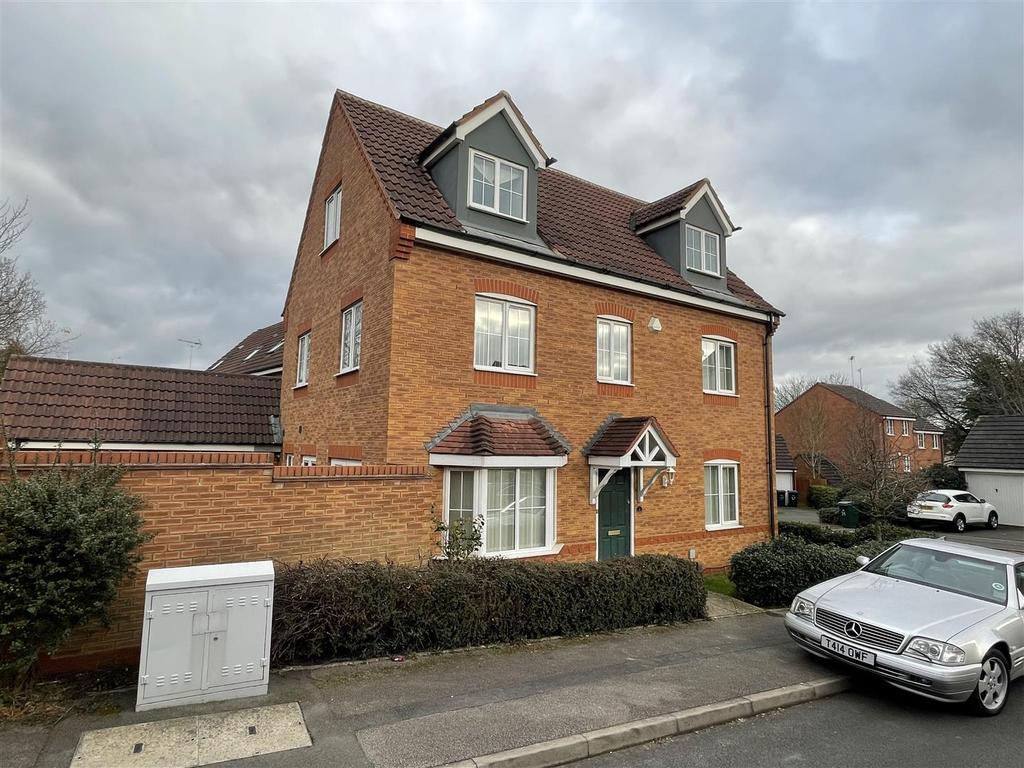 Loch Street, Stoke Aldermoor, Coventry 5 bed detached house £1,550