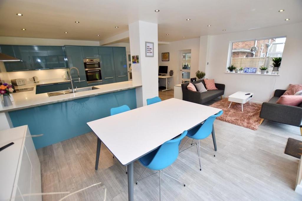 Kitchen/Dining/Living Room