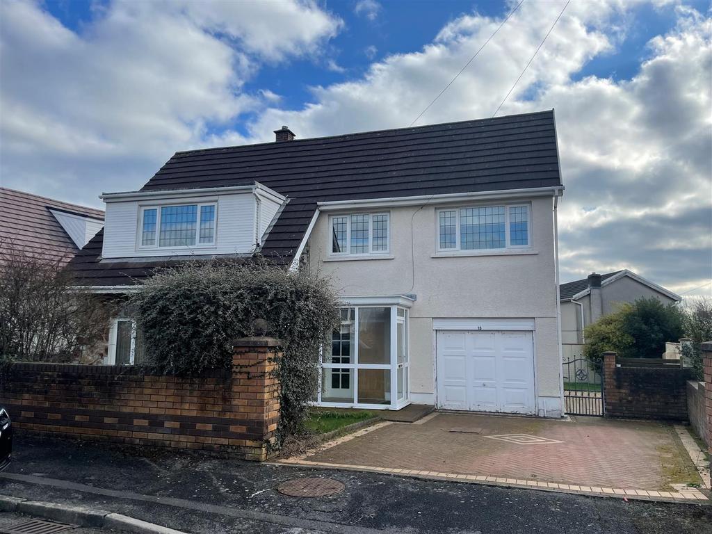 Y Llwyn, Coedcae, Llanelli 4 bed detached house £330,000