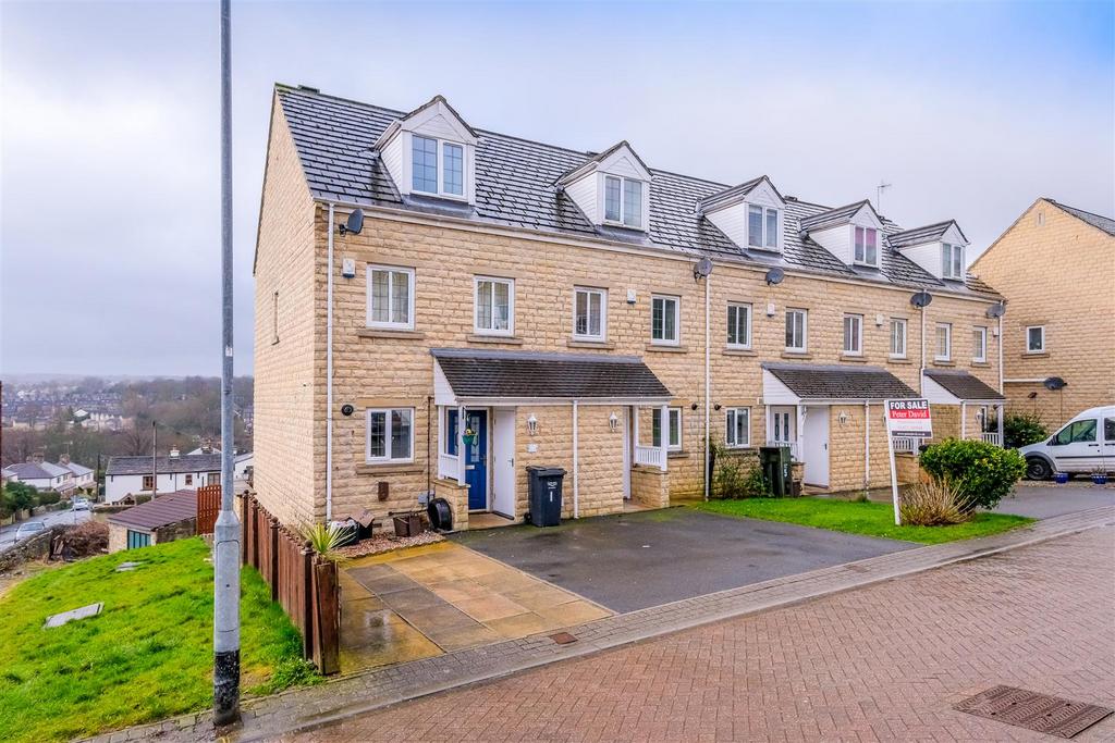Bramble Close, Siddal 3 bed townhouse £169,995