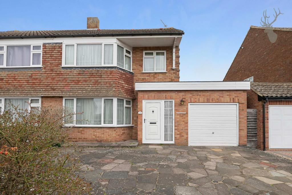 Onslow Gardens, Ongar 4 bed semidetached house for sale £550,000