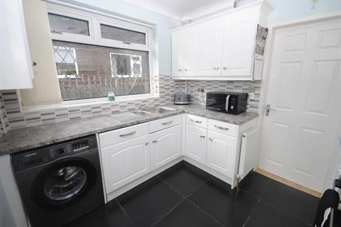 3 Aintree Close, Kippax, Leeds, LS25 7HY