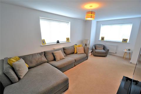 4 Dacey Drive, Upper Heyford, Bicester, OX25 5AA