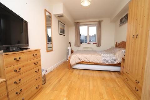 1 bedroom apartment for sale, St. Peters Street, Maidstone