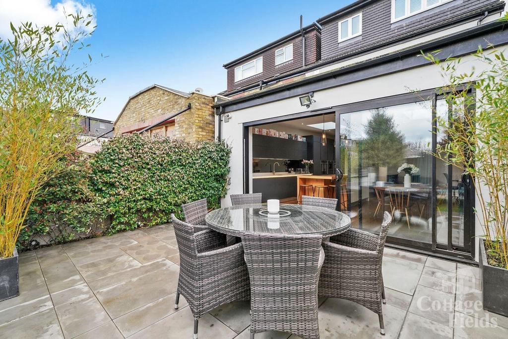 61 Edenbridge Road - m MAm ZKch WUS0 OTlw04 Pu.jpg