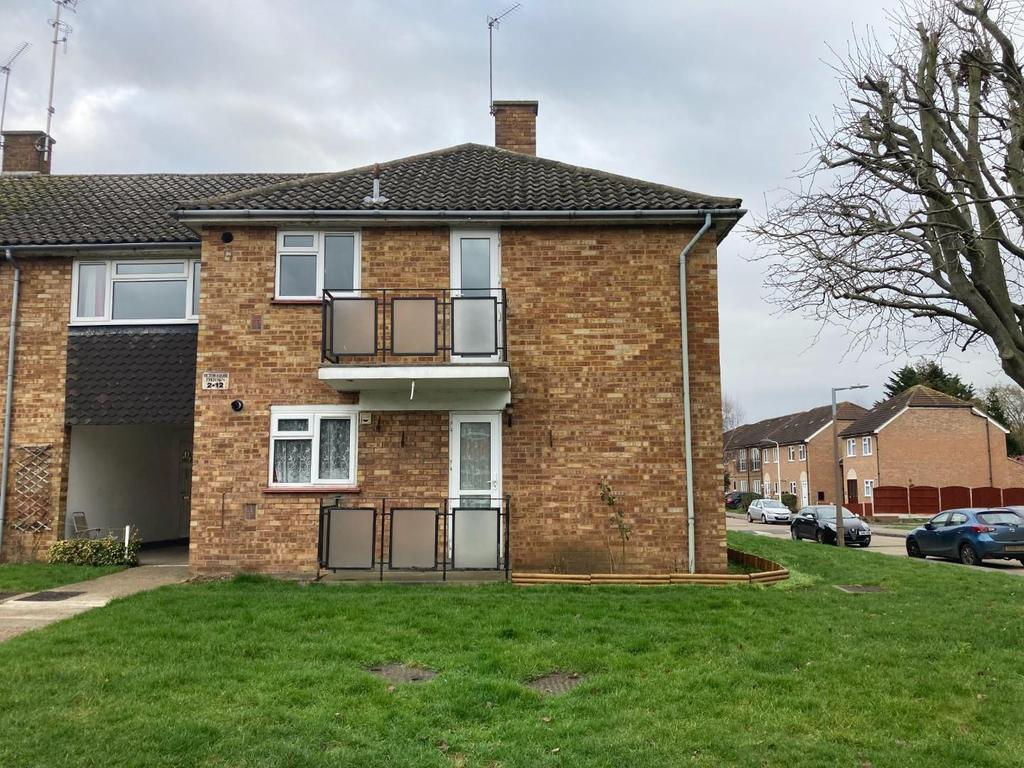 Victor Close, Hornchurch 2 bed flat £1,295 pcm (£299 pw)
