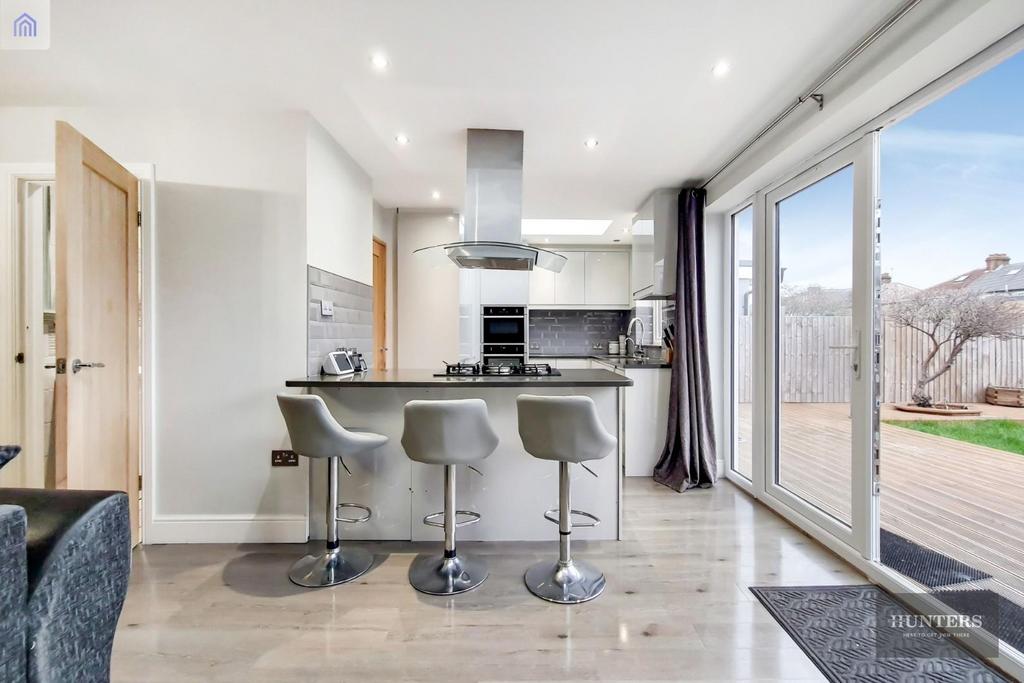 5 Kitchen Dining Room-1.jpg