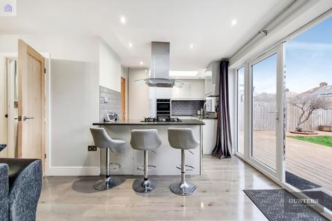 61 Bennett Road, Romford, RM6 6EP