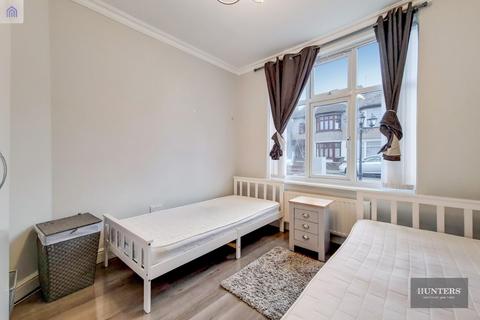 61 Bennett Road, Romford, RM6 6EP