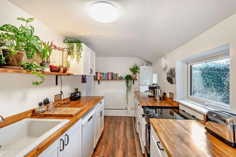 Flat 1, 20 Shawfield Park, Bromley, BR1 2NG