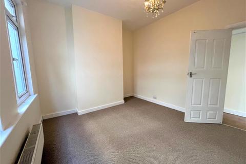 1 bedroom ground floor flat to rent - Beach Avenue, Leigh-On-Sea