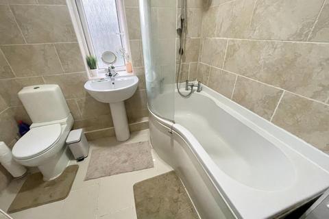 3 Glamis Grove, Middlesbrough, TS4 3AN