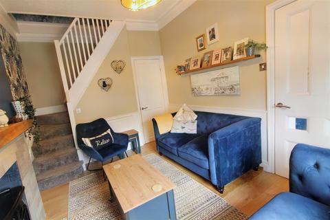 2 bedroom end of terrace house for sale - Wakefield Road, Denby Dale, Huddersfield HD8 8QD