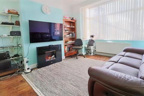 3 Blinco Road, Lowestoft, NR32 3PB