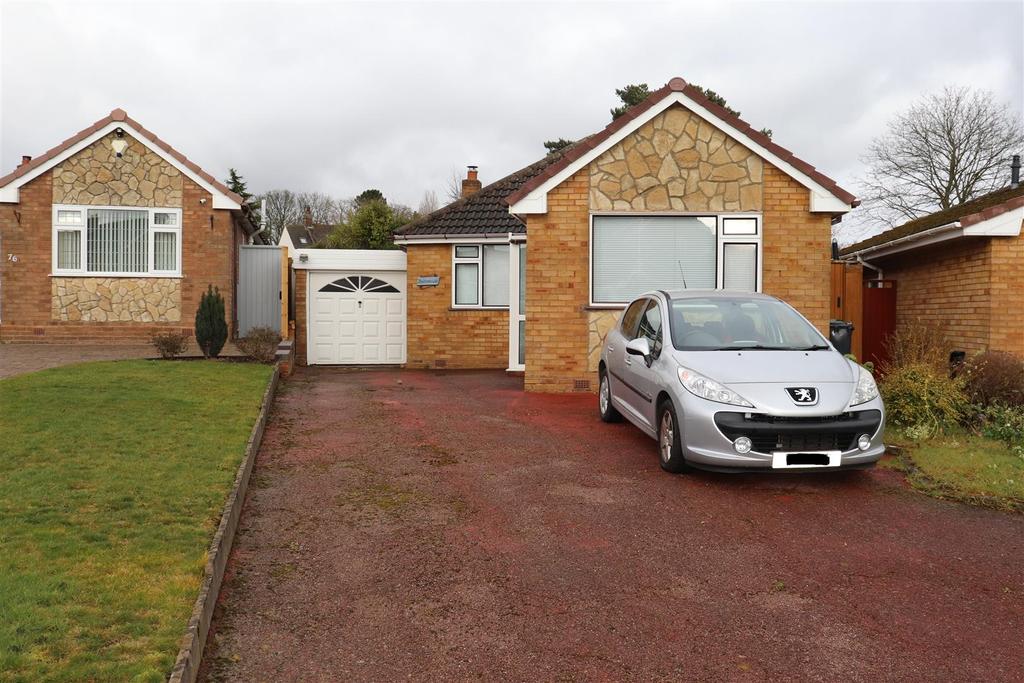 Hallcroft Way, Aldridge 2 bed detached bungalow £340,000