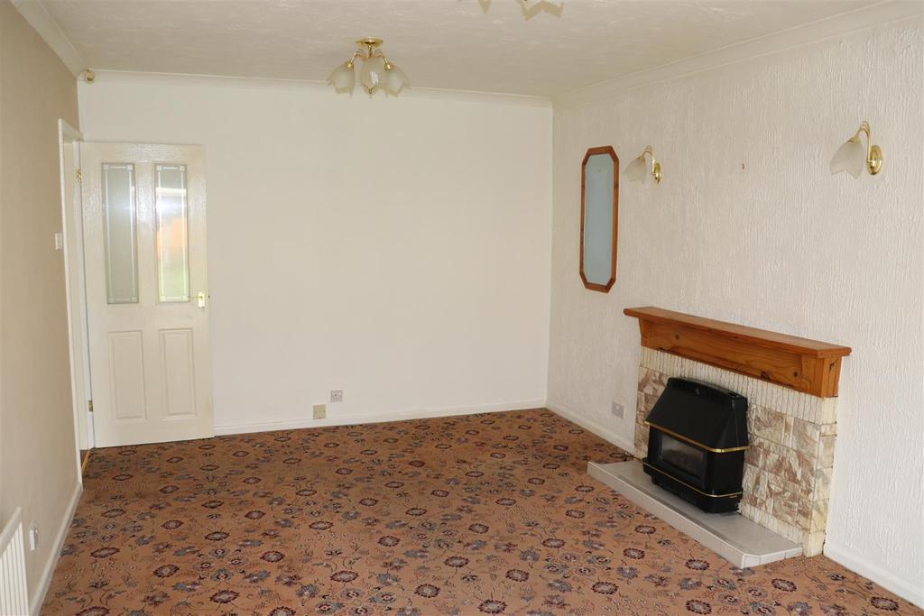 Hallcroft Way, Aldridge 2 bed detached bungalow £340,000
