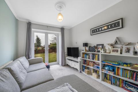 2 bedroom semi-detached house for sale - Woodnook Road, Cookridge, LS16