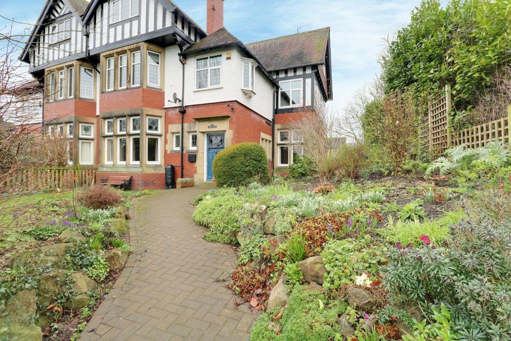 Front of Property (3).jpg
