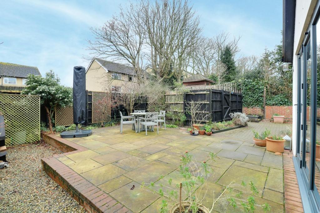 Back Garden (2).jpg