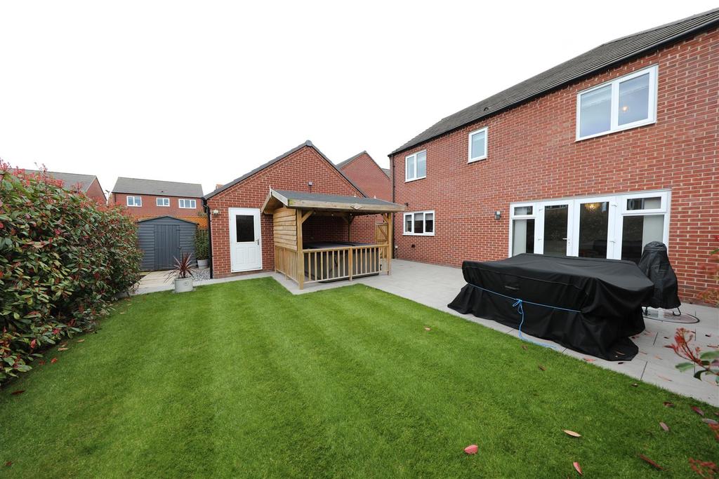 Wheatley Drive, Cottingham 4 bed detached house £450,000