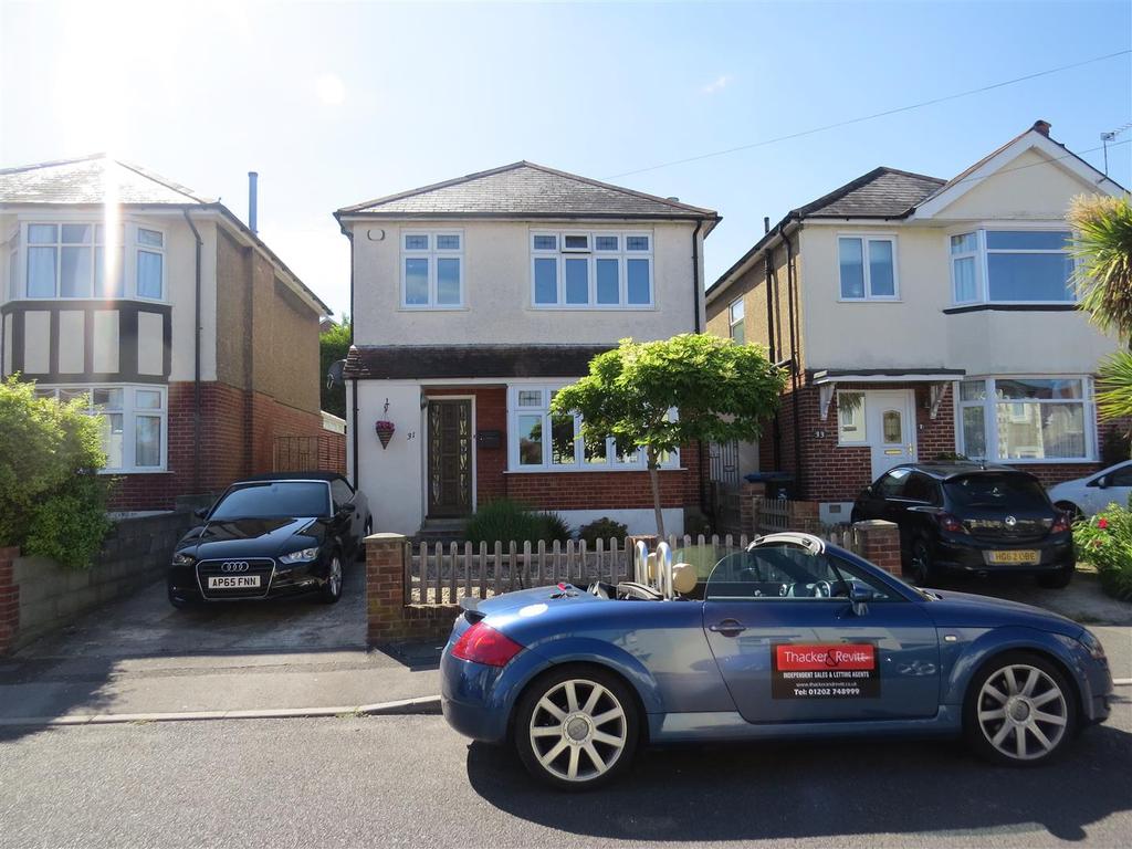 Farcroft Road, Parkstone, Poole 3 bed detached house £1,400 pcm (£323 pw)