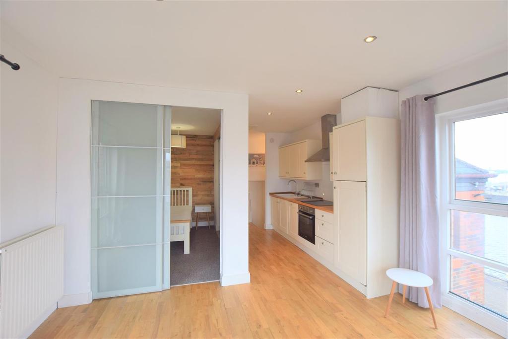 Mariners Wharf, Liverpool 1 bed apartment £795 pcm (£183 pw)