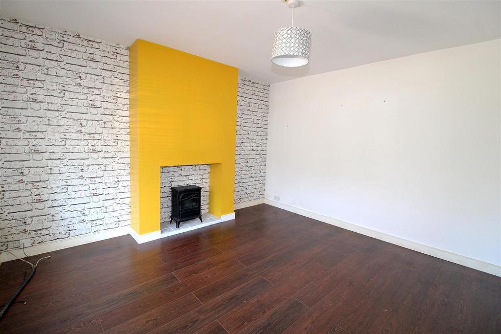 East Dean Rise, Seaford 3 bed semidetached house for sale £325,000