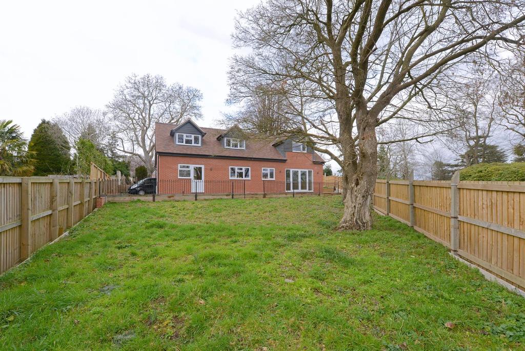Longden Road, Shrewsbury 4 bed detached house £445,995