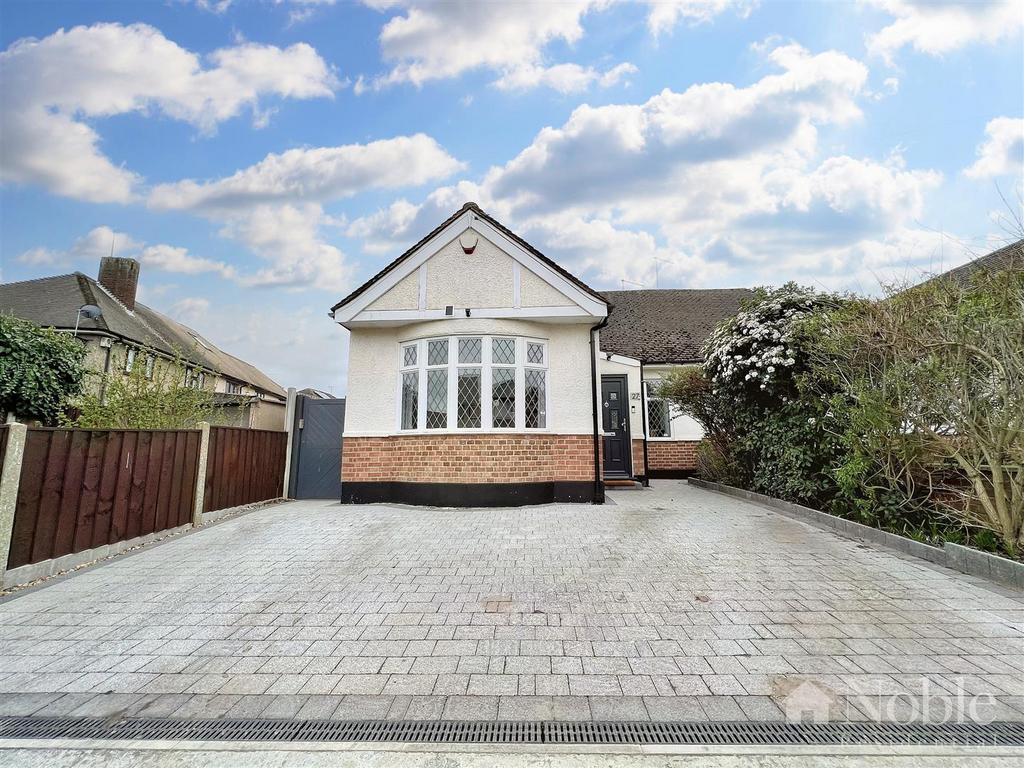 Kensington Road, Brentwood 2 bed semidetached bungalow £500,000