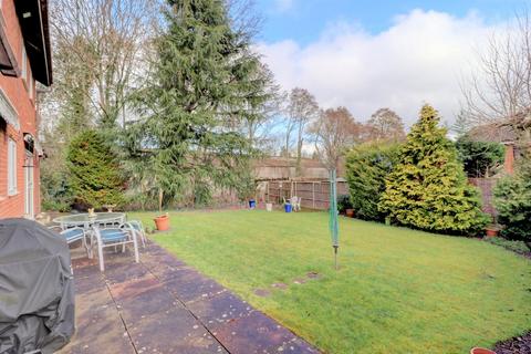 4 bedroom detached house for sale - Garlick Drive, Kenilworth