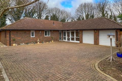 4 bedroom detached bungalow for sale - Millhayes, Great Linford, Milton Keynes
