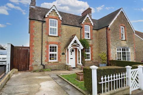 4 bedroom cottage for sale - Gainsborough, Milborne Port, Sherborne