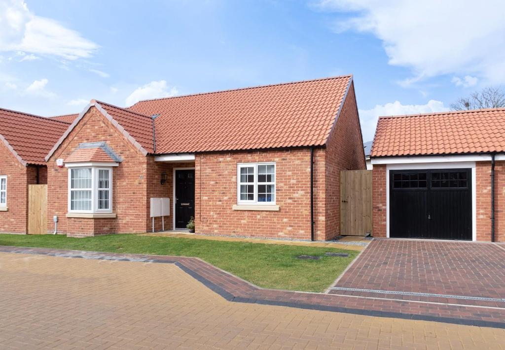 Way, Fulford, York 2 bed detached bungalow £425,000