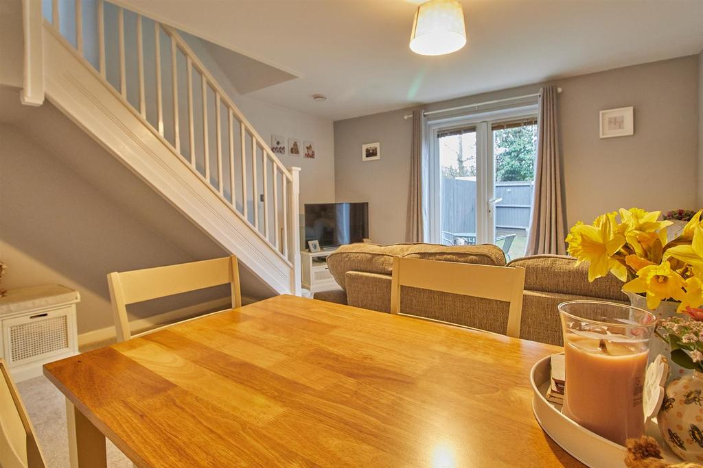 Garner Close, Barwell 2 bed terraced house £200,000