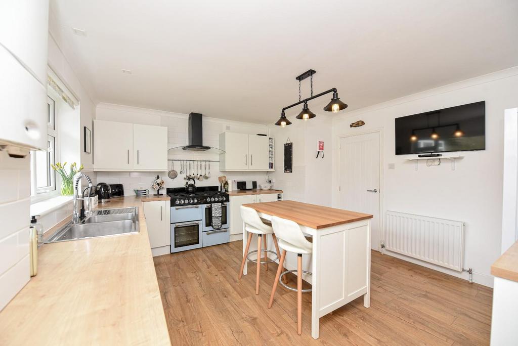 Kitchen-Breakfast Room