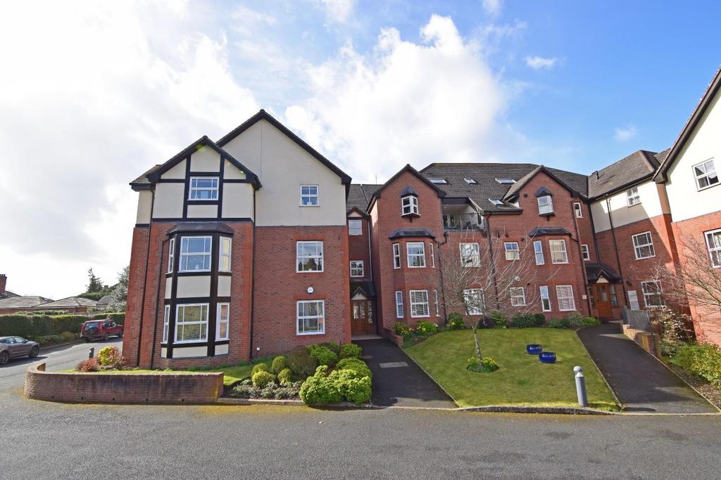 6 Lyttelton Court, front c new.jpg