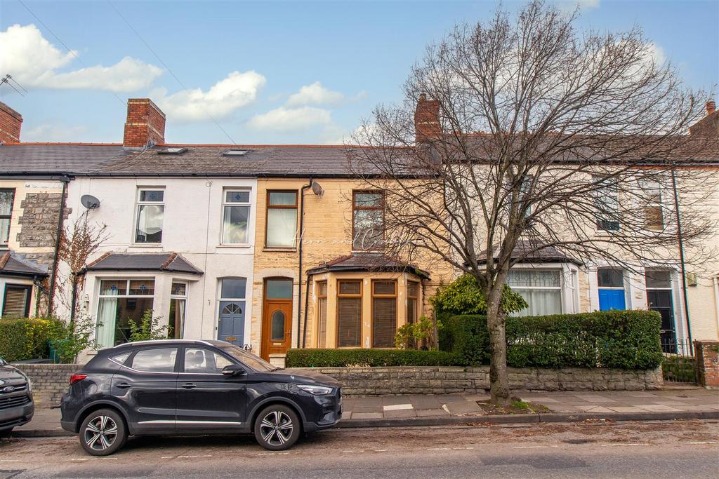 Windsor Road, Penarth 3 bed terraced house £385,000