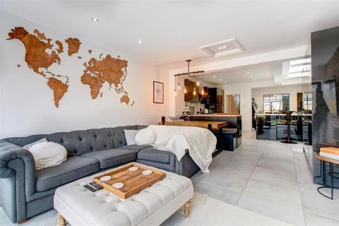 107 Kings Road, Cardiff, CF11 9DB
