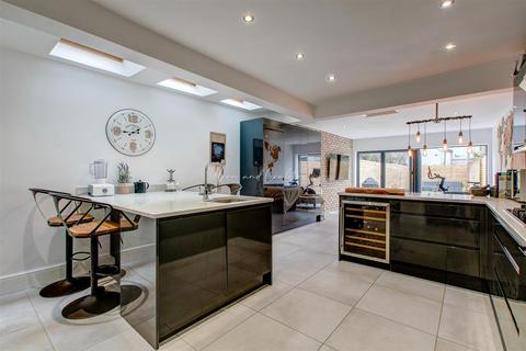 107 Kings Road, Cardiff, CF11 9DB