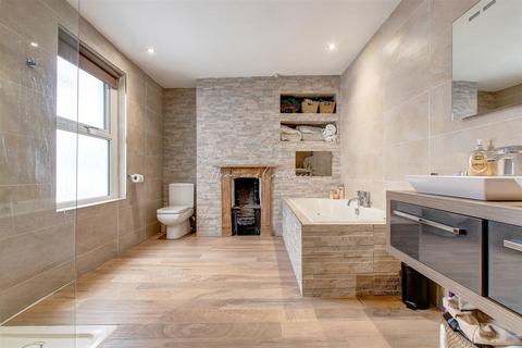 107 Kings Road, Cardiff, CF11 9DB