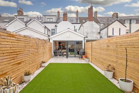 107 Kings Road, Cardiff, CF11 9DB