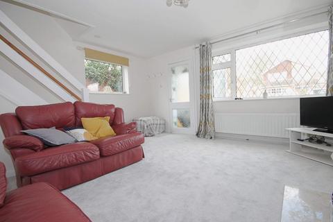 69 Collett, Tamworth, B77 2DZ