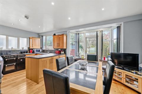 4 bedroom semi-detached house for sale, Abbotts Drive, Wembley