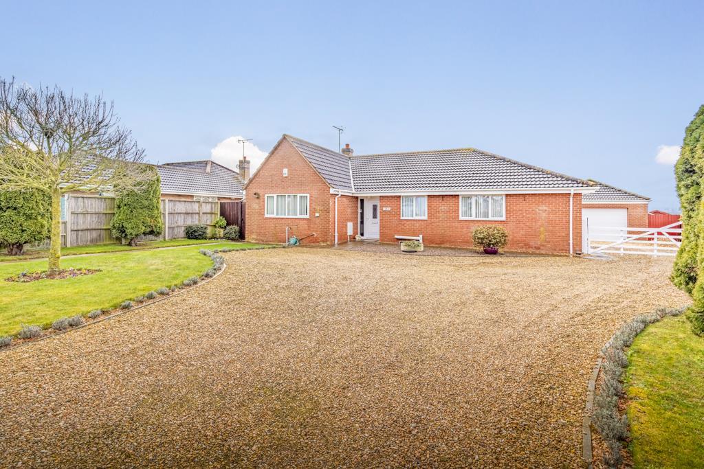 Clough Road, Gosberton Risegate 4 bed detached bungalow £425,000