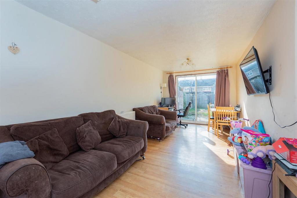Whittaker Road, Slough 3 bed terraced house £365,000