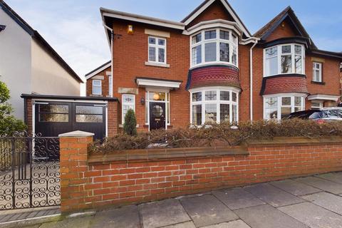 25 Hillcrest, Whitley Bay, NE25 9AD