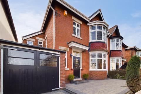 25 Hillcrest, Whitley Bay, NE25 9AD