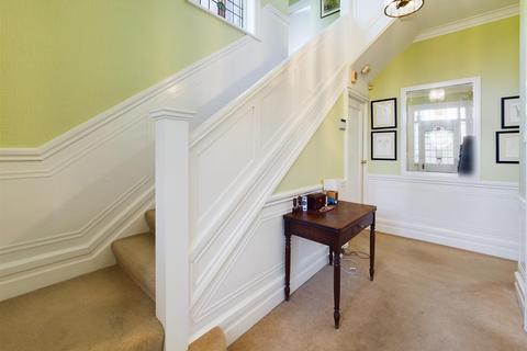 25 Hillcrest, Whitley Bay, NE25 9AD